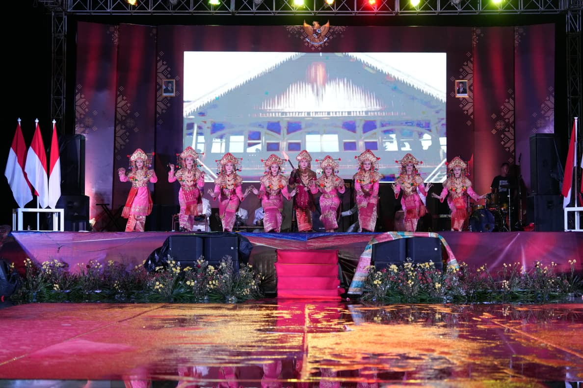 Pukau Penonton di Festifal Sriwijaya 2026